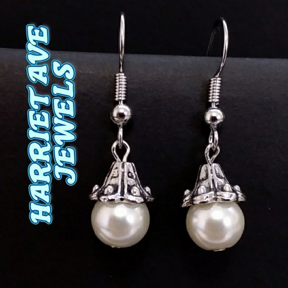🆕️Pearl hanging earrings 